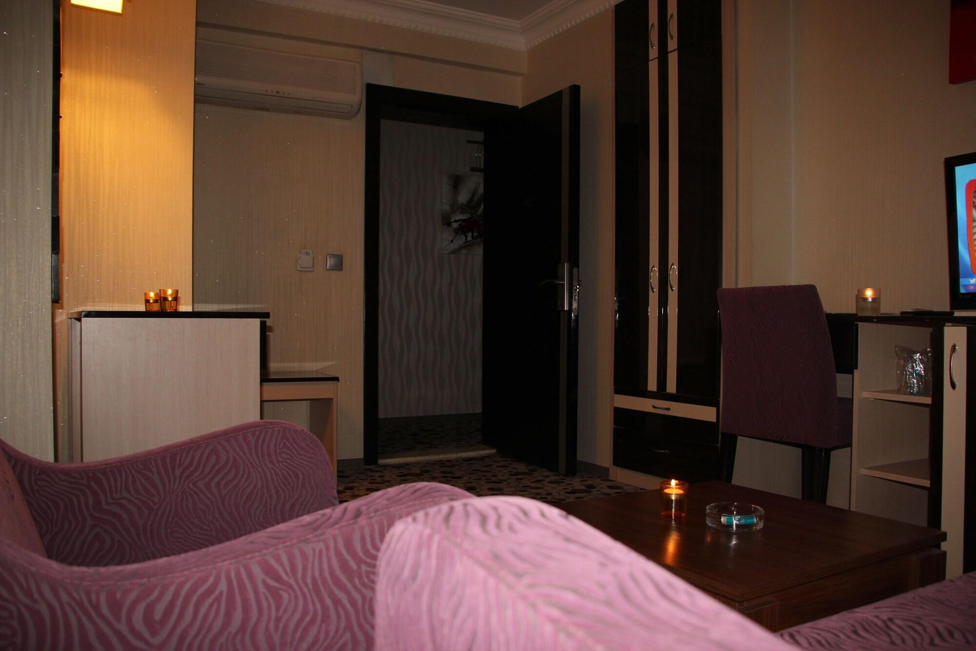 Ankara Risiss Hotel ภายนอก รูปภาพ