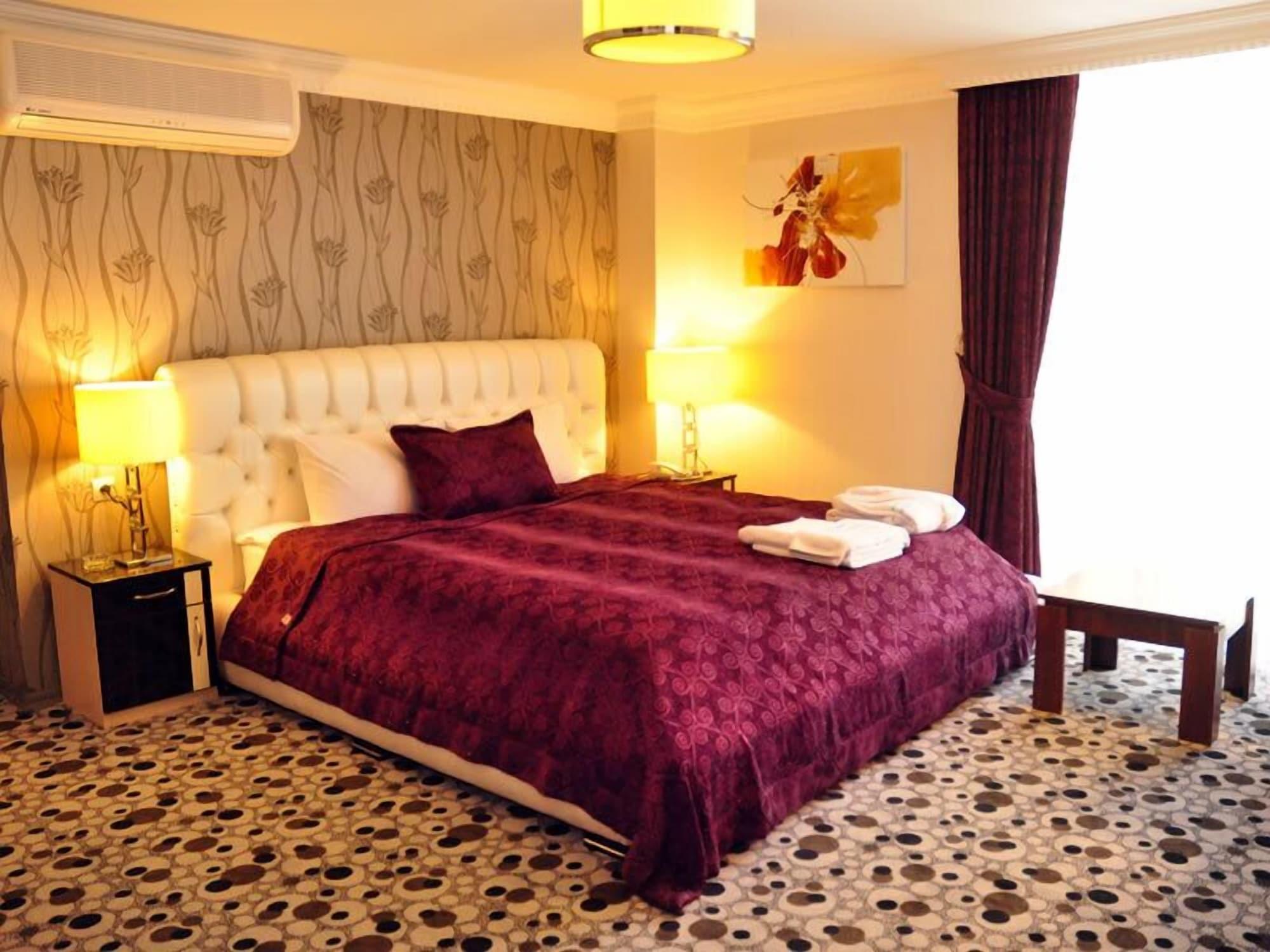 Ankara Risiss Hotel ภายนอก รูปภาพ