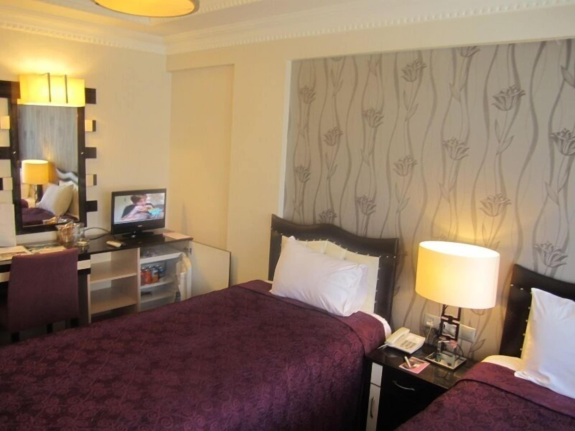 Ankara Risiss Hotel ภายนอก รูปภาพ