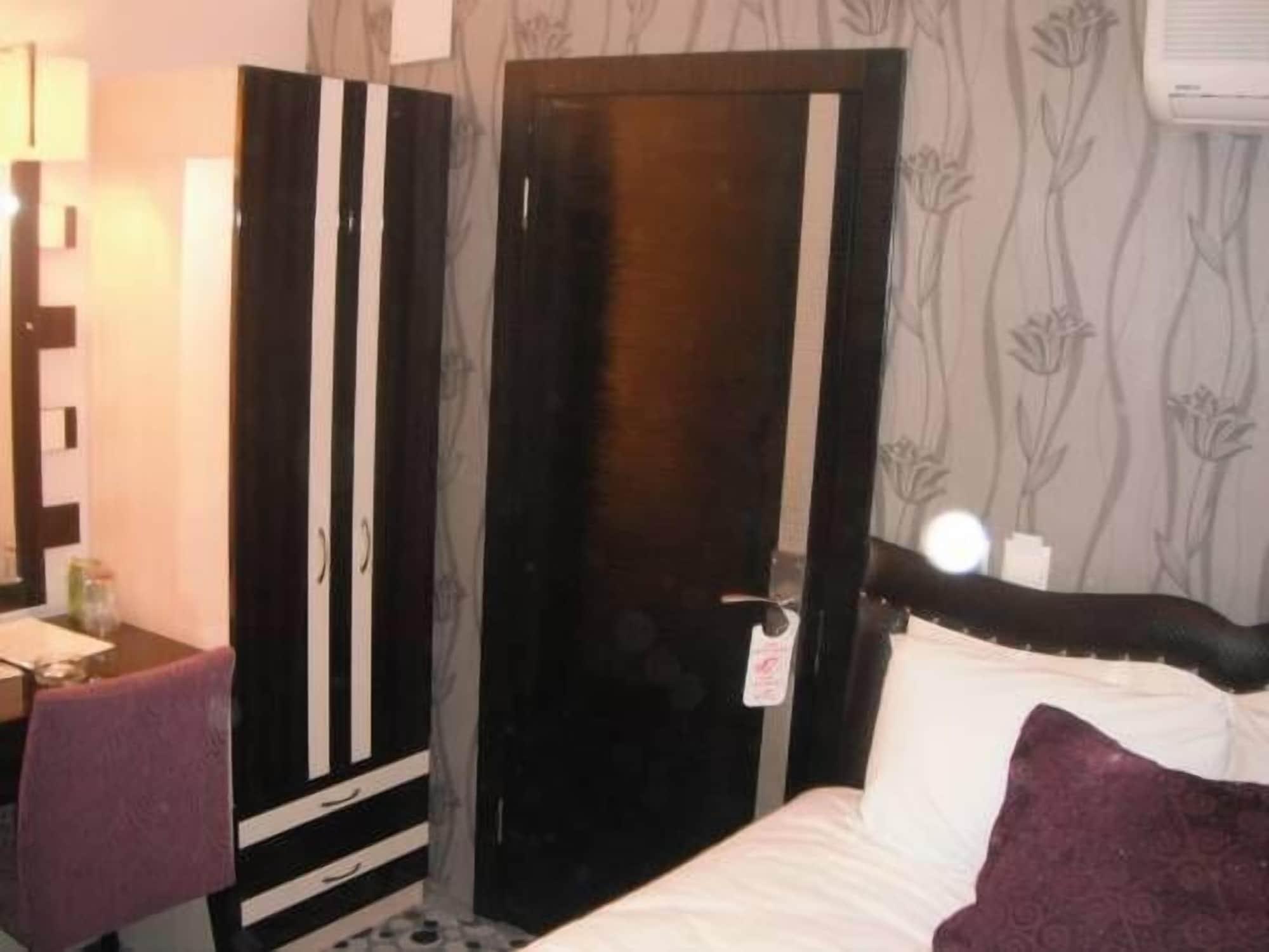Ankara Risiss Hotel ภายนอก รูปภาพ